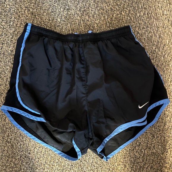 Nike Shorts - Picture 1 of 1